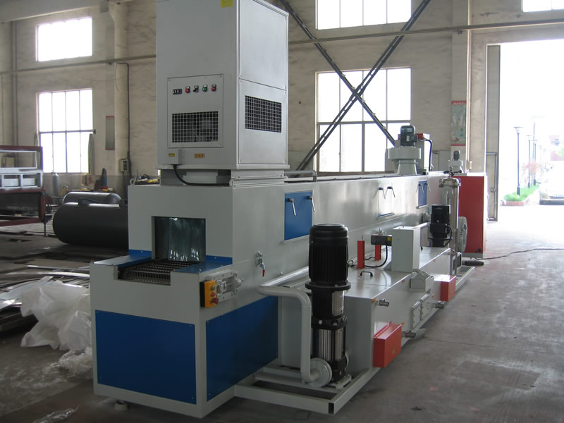 网带通过式清洗机